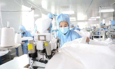 遼寧鞍山 開足馬力保供應 防疫物資生產(chǎn)忙
